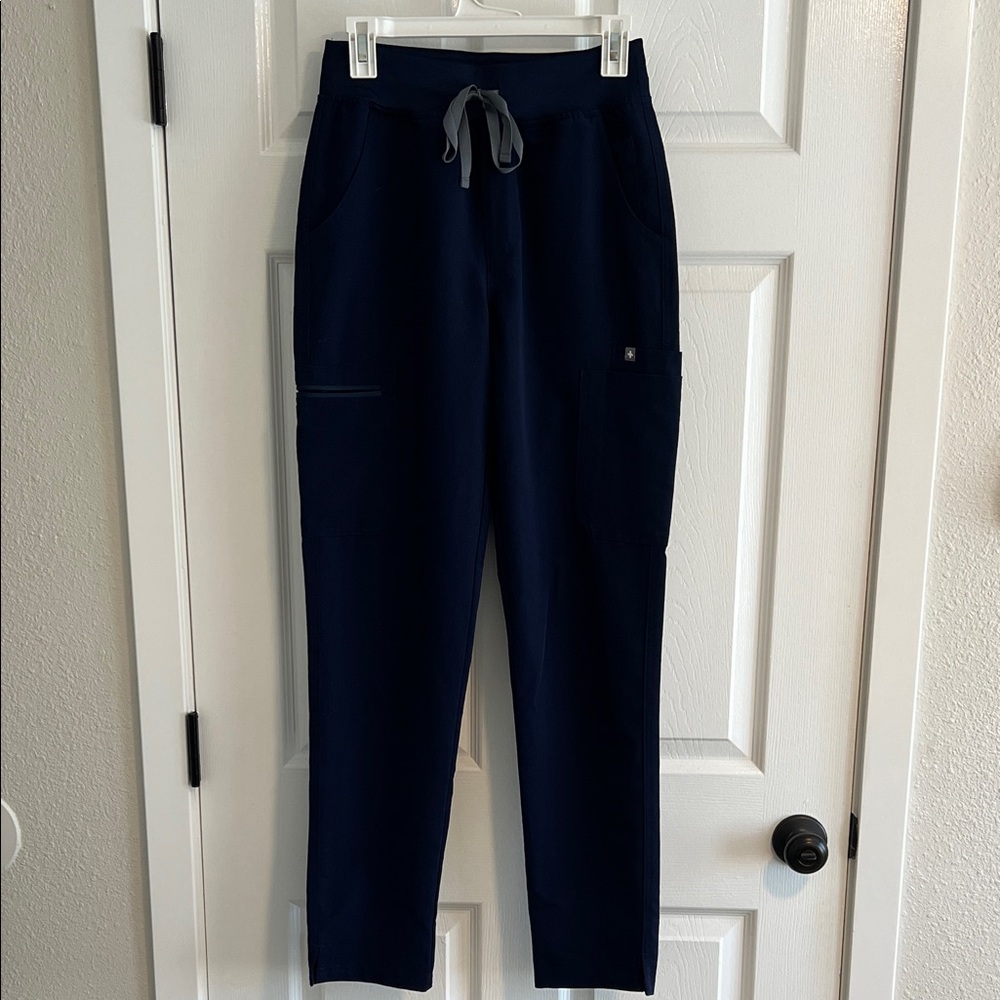 FIGS Women’s Navy High Waisted Yola Skinny Scrub Pants